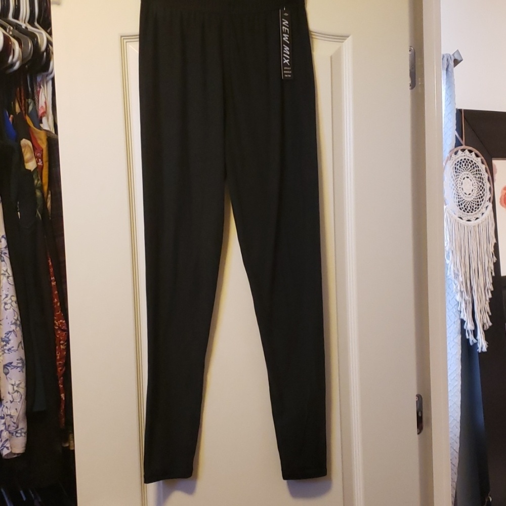 Black leggings